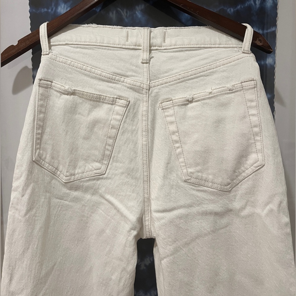 Abercrombie & Fitch The ‘90s Straight Ultra High Rise Jeans